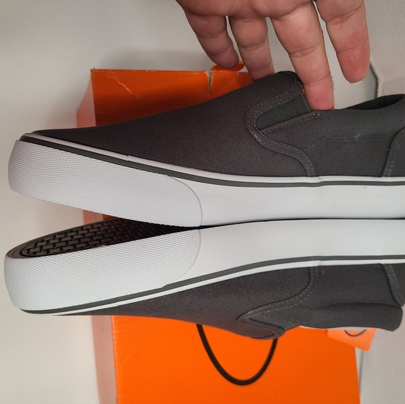 Lugz Mens Grey Sammy slip-on sneaker Size 9.5 and 8.5 - Picture 3 of 11